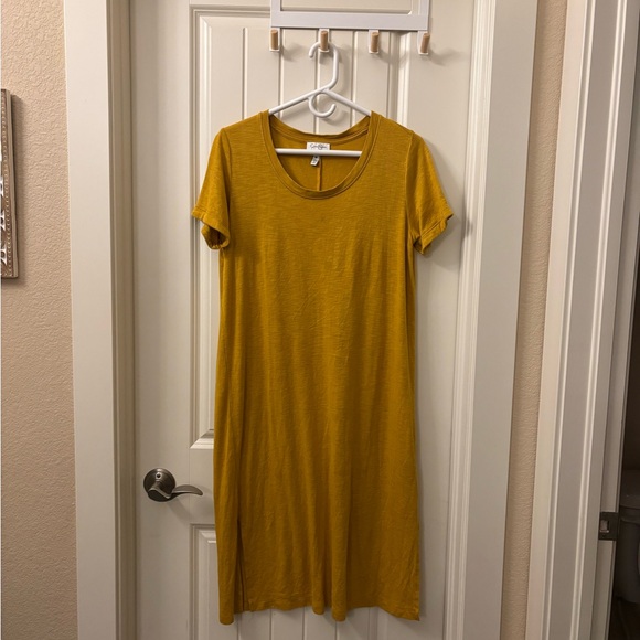 Jessica Simpson Mustard Midi Dress - Picture 1 of 3